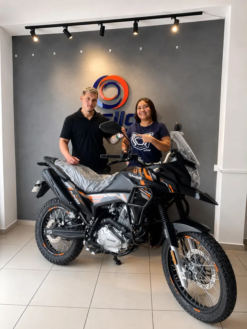 Avelloz AZ160 Xtreme preta e laranja na loja em Maracanaú